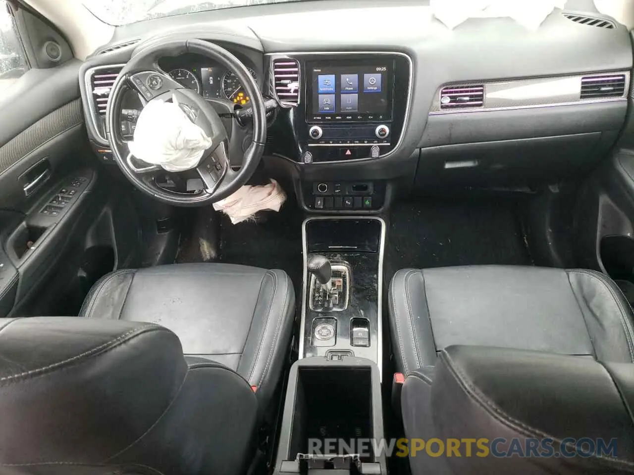 8 fotografías del automóvil dañado JA4AZ3A34LZ017690 MITSUBISHI OUTLANDER 2020