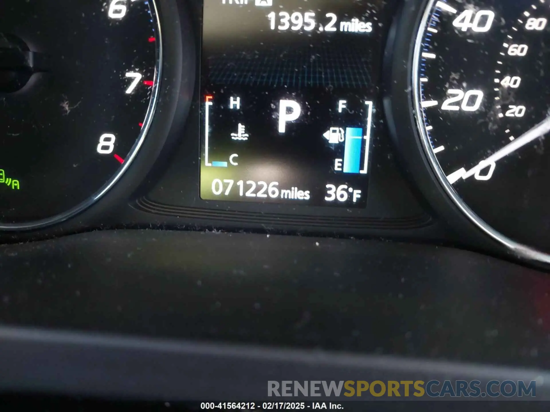 15 fotografías del automóvil dañado JA4AZ3A34LZ027233 MITSUBISHI OUTLANDER 2020