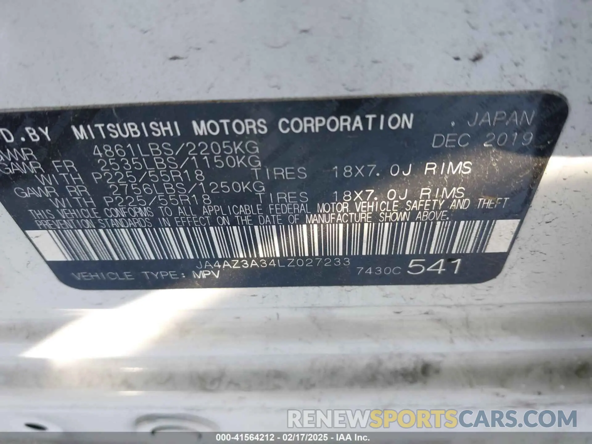 9 fotografías del automóvil dañado JA4AZ3A34LZ027233 MITSUBISHI OUTLANDER 2020