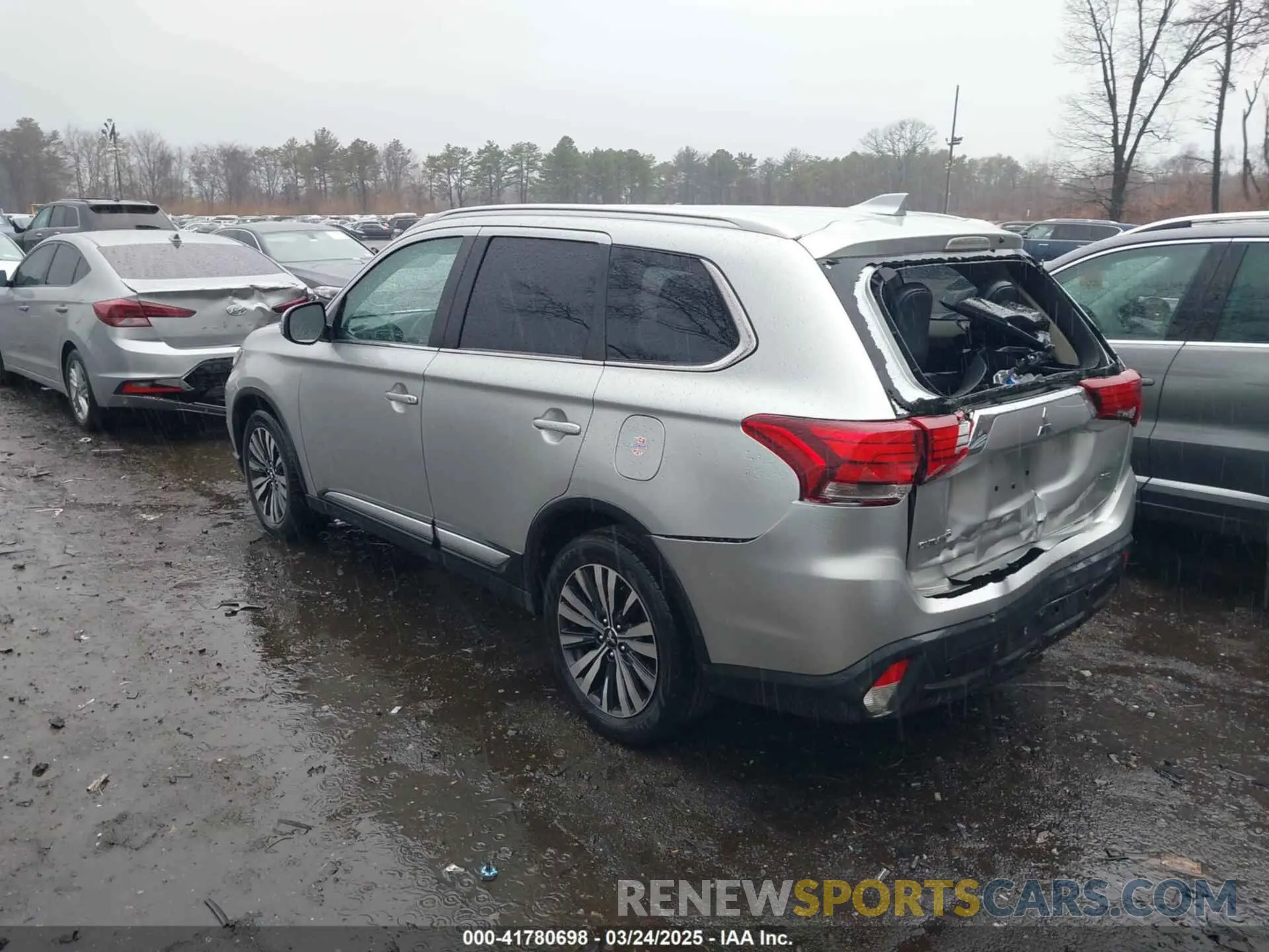 3 fotografías del automóvil dañado JA4AZ3A34LZ034022 MITSUBISHI OUTLANDER 2020