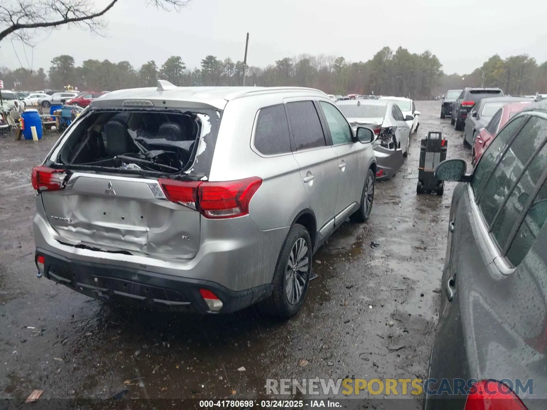 4 fotografías del automóvil dañado JA4AZ3A34LZ034022 MITSUBISHI OUTLANDER 2020