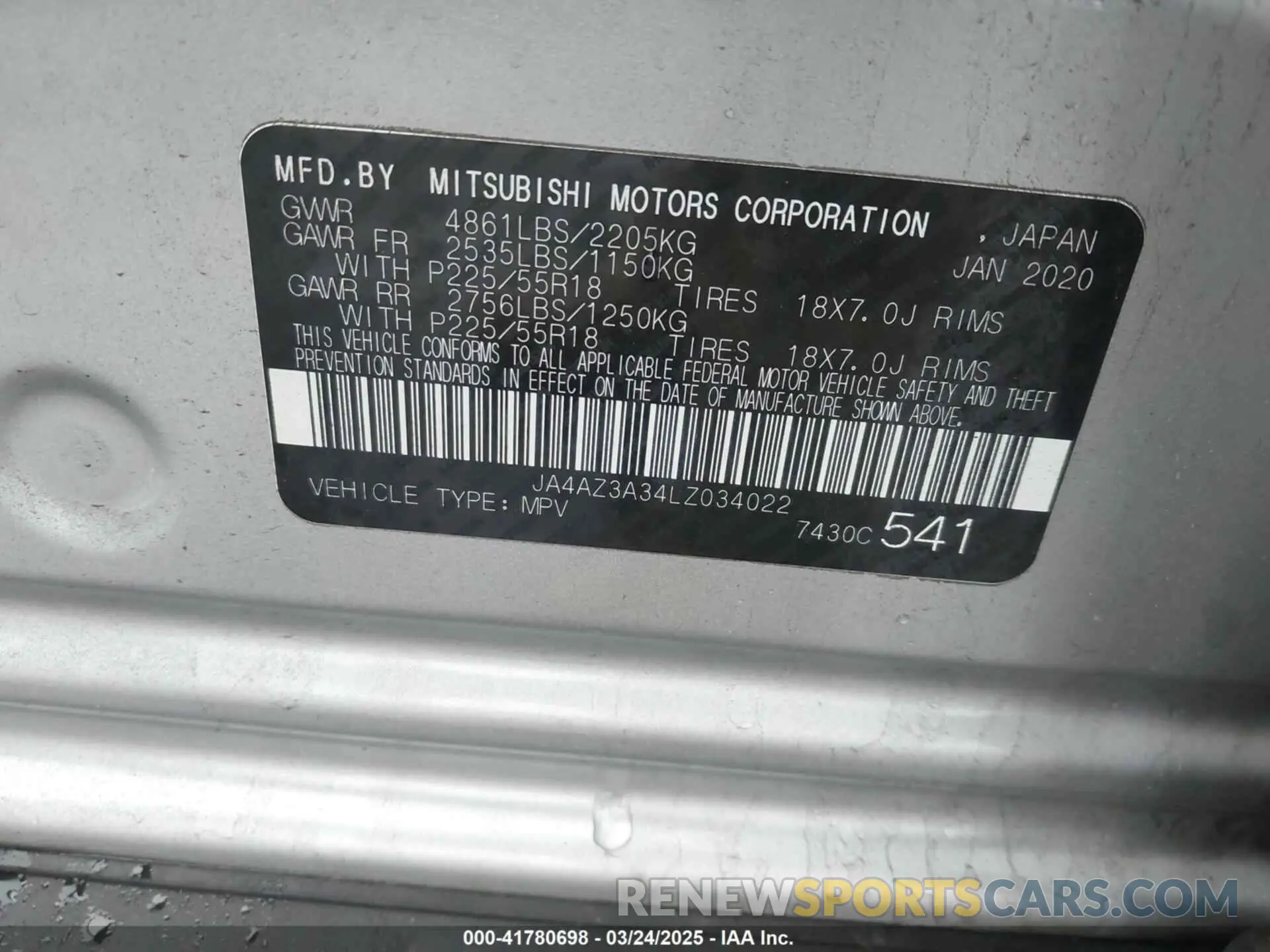 9 fotografías del automóvil dañado JA4AZ3A34LZ034022 MITSUBISHI OUTLANDER 2020