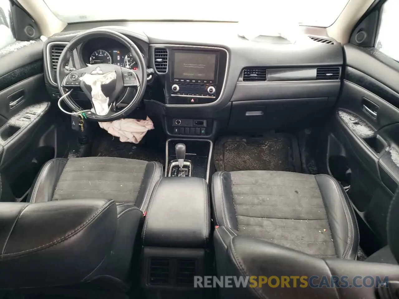 8 fotografías del automóvil dañado JA4AZ3A35LZ043926 MITSUBISHI OUTLANDER 2020