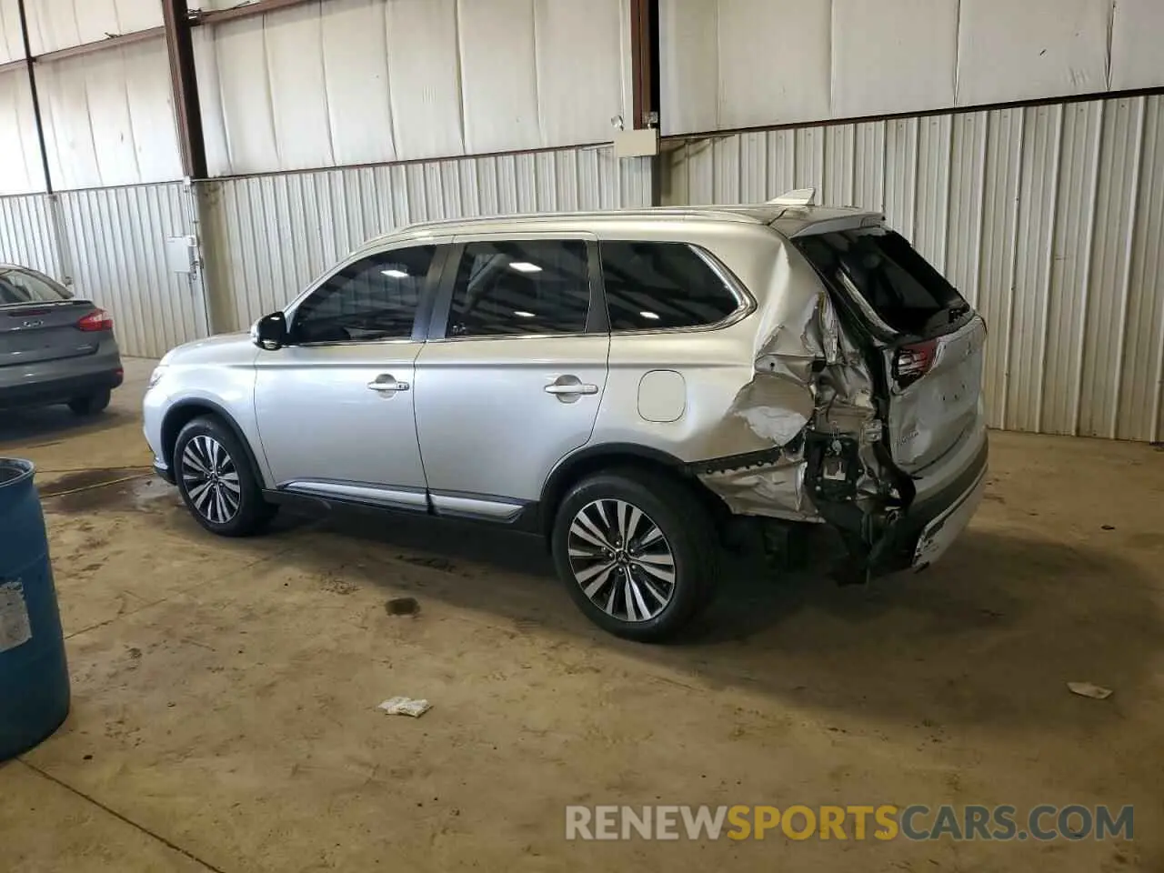 2 fotografías del automóvil dañado JA4AZ3A36LZ030649 MITSUBISHI OUTLANDER 2020