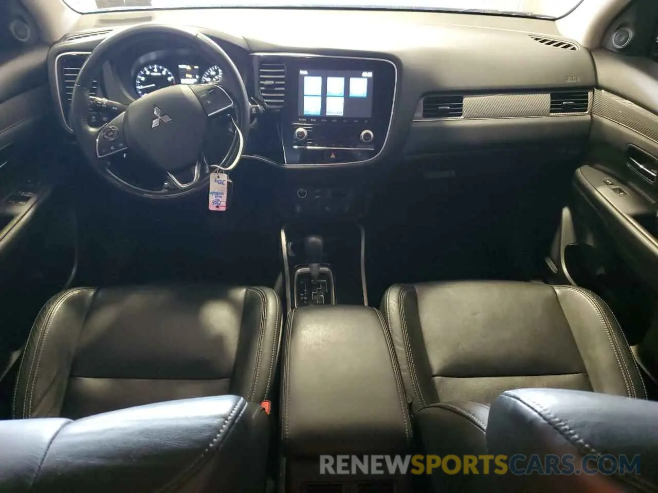 8 fotografías del automóvil dañado JA4AZ3A36LZ030649 MITSUBISHI OUTLANDER 2020