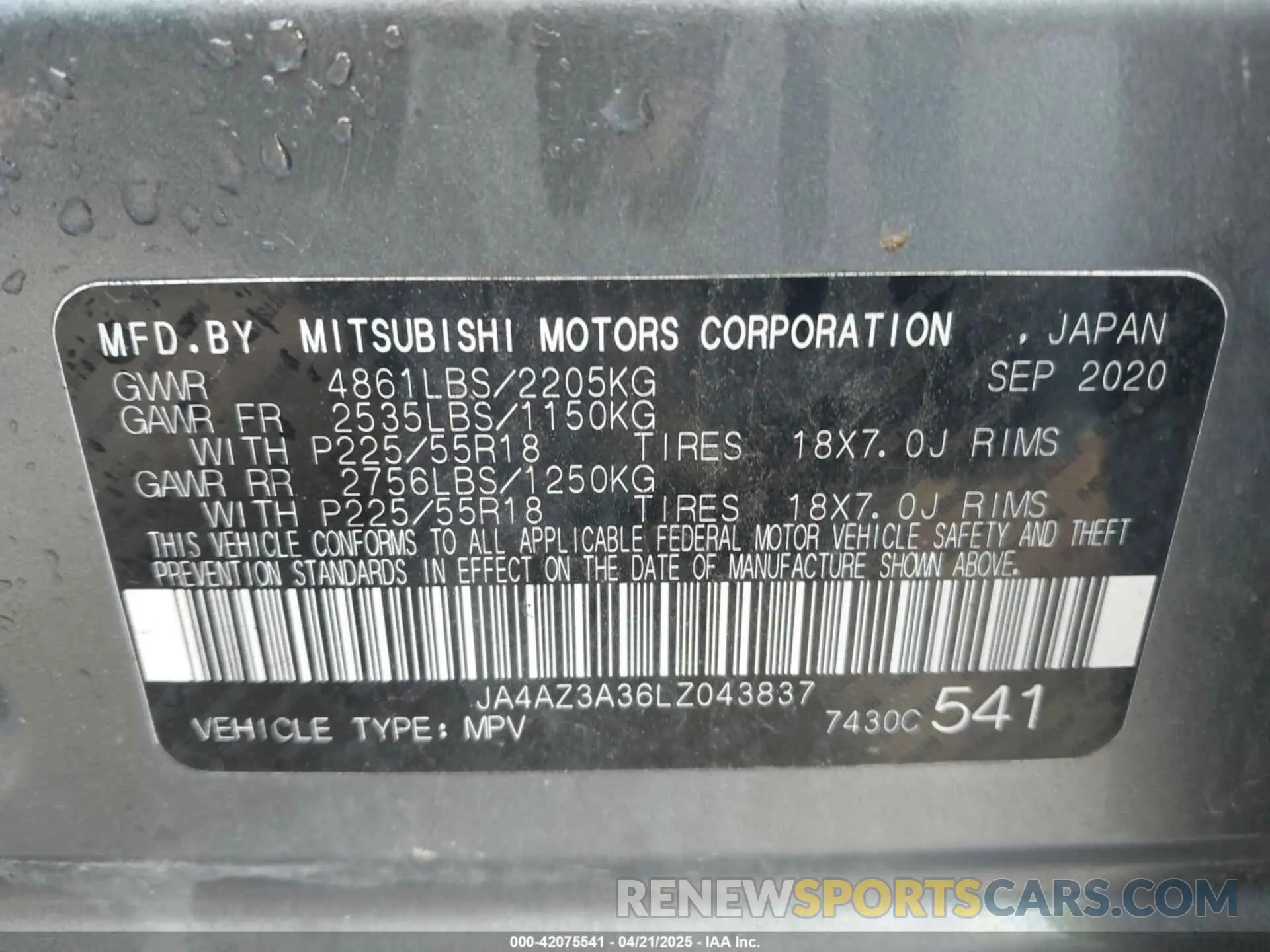 9 fotografías del automóvil dañado JA4AZ3A36LZ043837 MITSUBISHI OUTLANDER 2020
