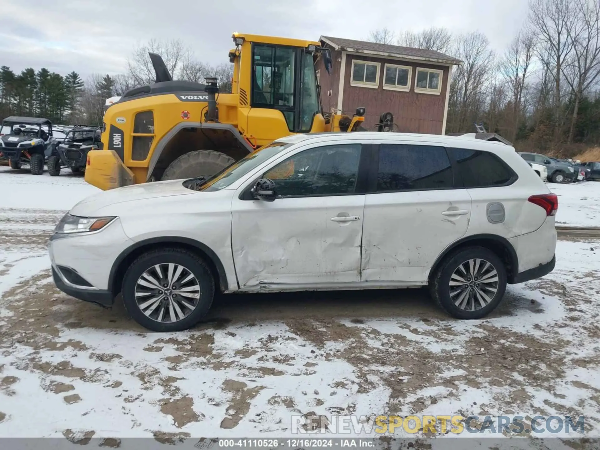 14 fotografías del automóvil dañado JA4AZ3A37LZ008157 MITSUBISHI OUTLANDER 2020