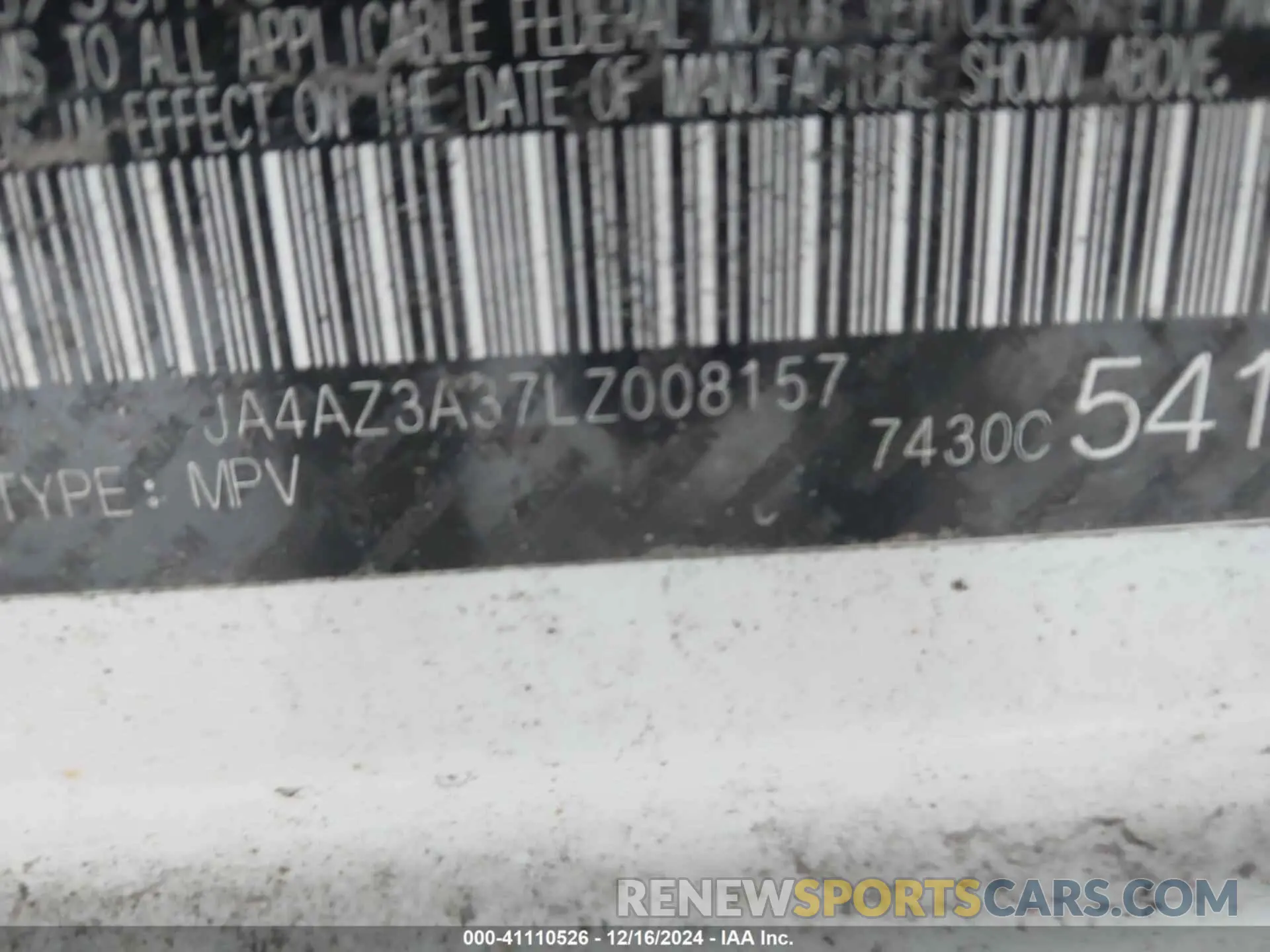 9 fotografías del automóvil dañado JA4AZ3A37LZ008157 MITSUBISHI OUTLANDER 2020
