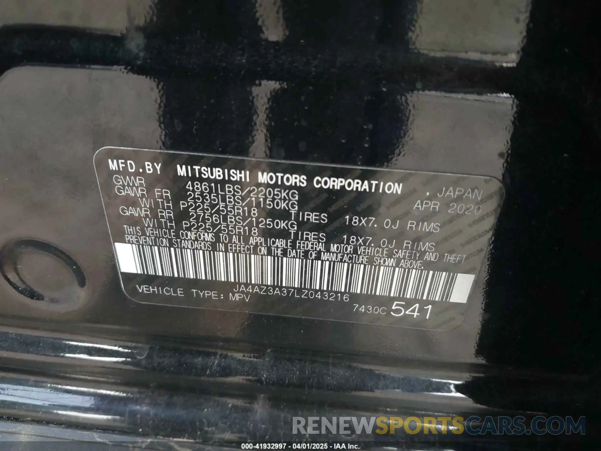 9 fotografías del automóvil dañado JA4AZ3A37LZ043216 MITSUBISHI OUTLANDER 2020