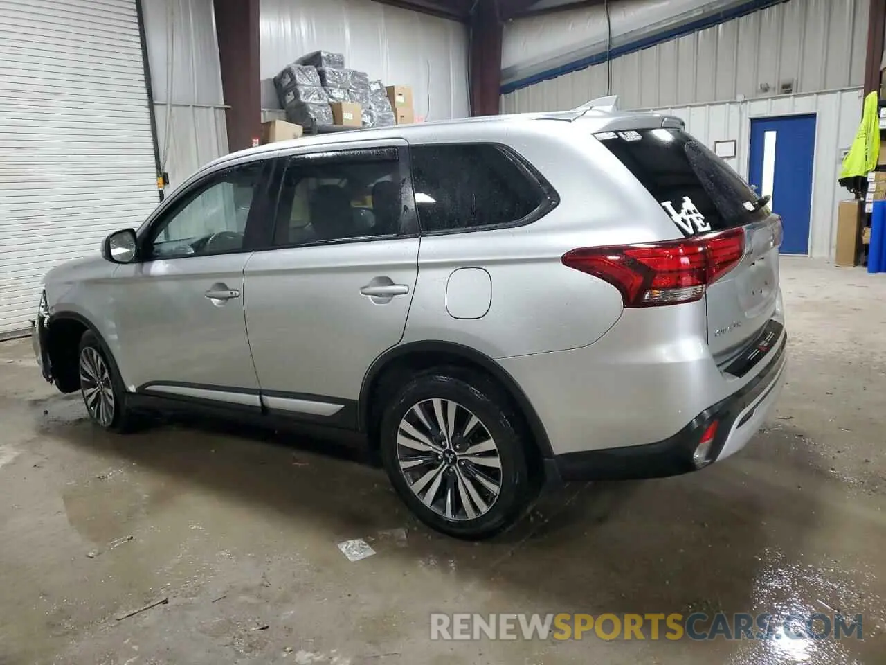 2 fotografías del automóvil dañado JA4AZ3A37LZ045161 MITSUBISHI OUTLANDER 2020