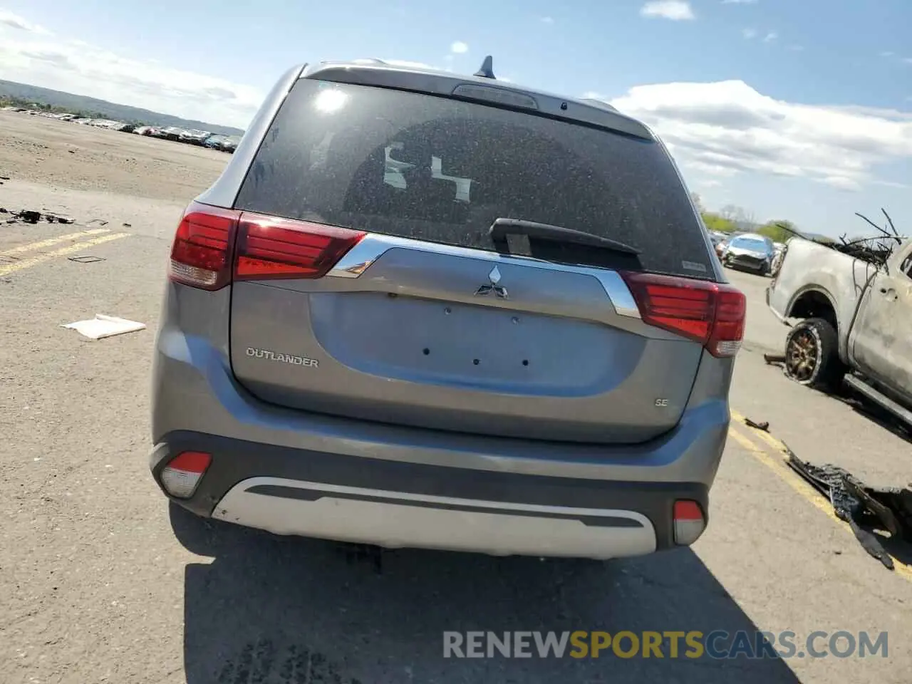 6 fotografías del automóvil dañado JA4AZ3A37LZ045354 MITSUBISHI OUTLANDER 2020