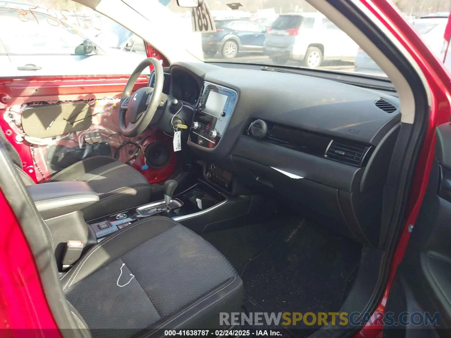 5 fotografías del automóvil dañado JA4AZ3A38LZ017160 MITSUBISHI OUTLANDER 2020