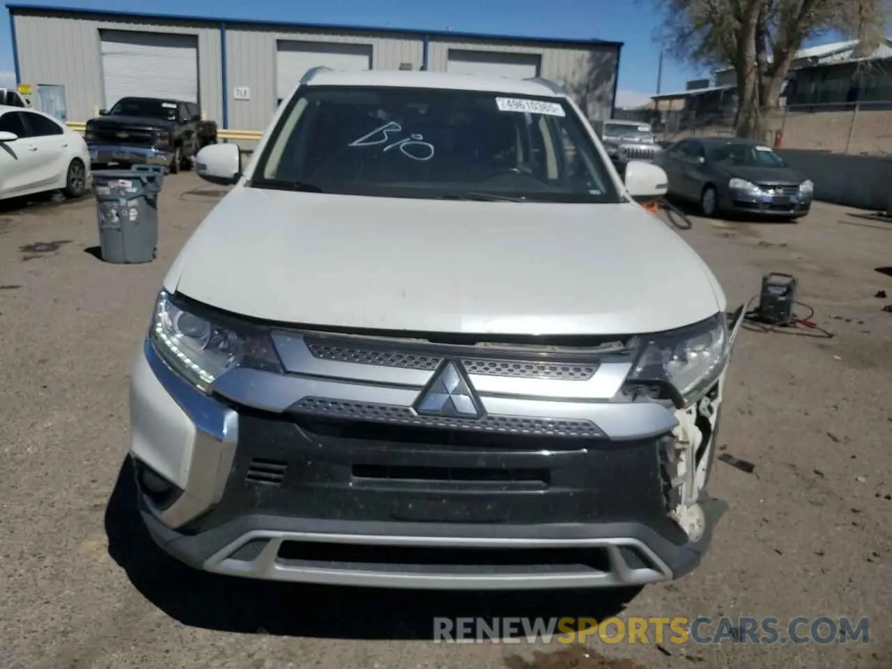 5 fotografías del automóvil dañado JA4AZ3A38LZ024870 MITSUBISHI OUTLANDER 2020
