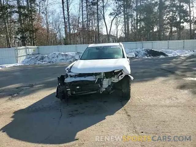 11 fotografías del automóvil dañado JA4AZ3A38LZ027056 MITSUBISHI OUTLANDER 2020