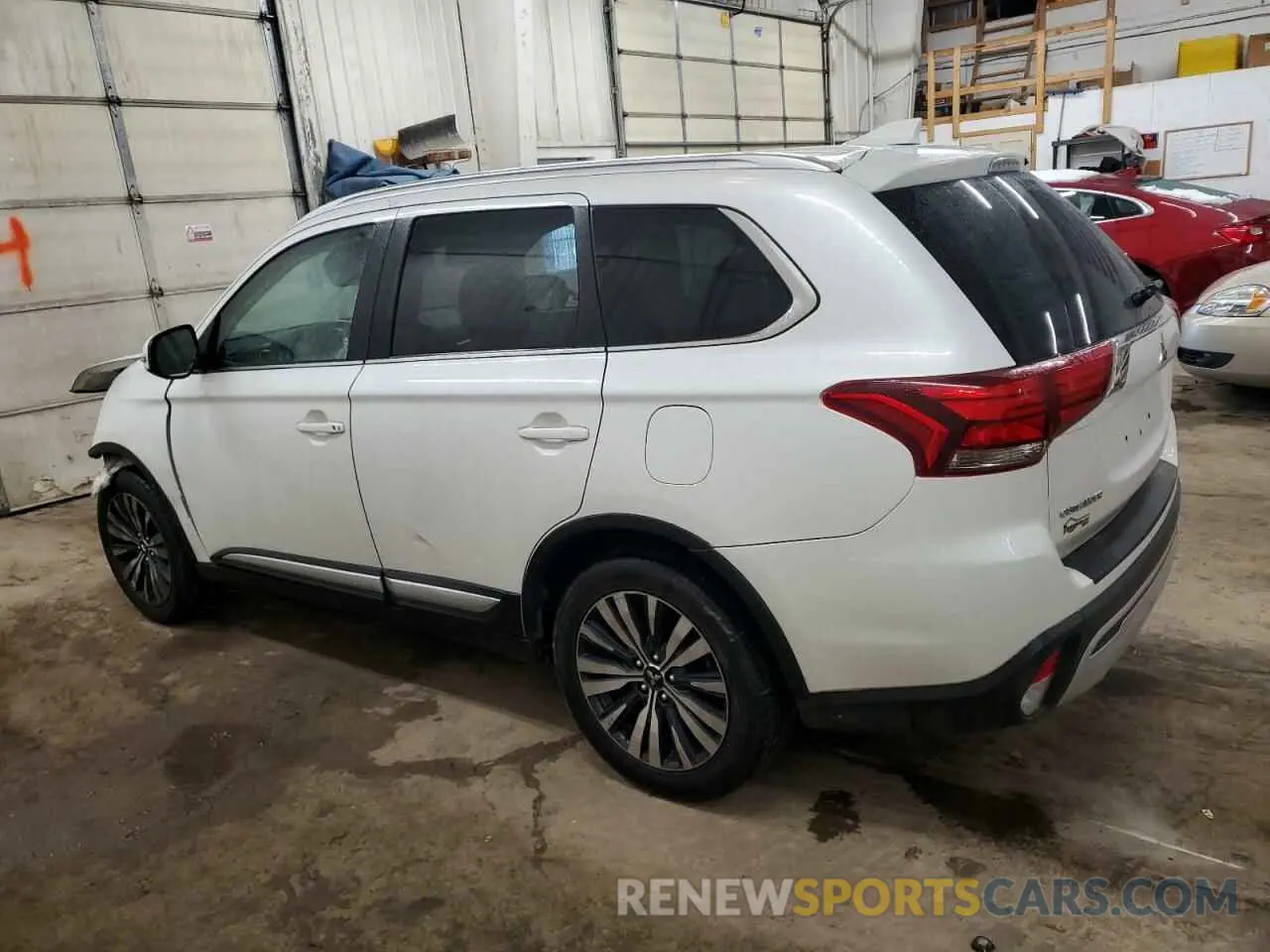 2 fotografías del automóvil dañado JA4AZ3A38LZ027056 MITSUBISHI OUTLANDER 2020