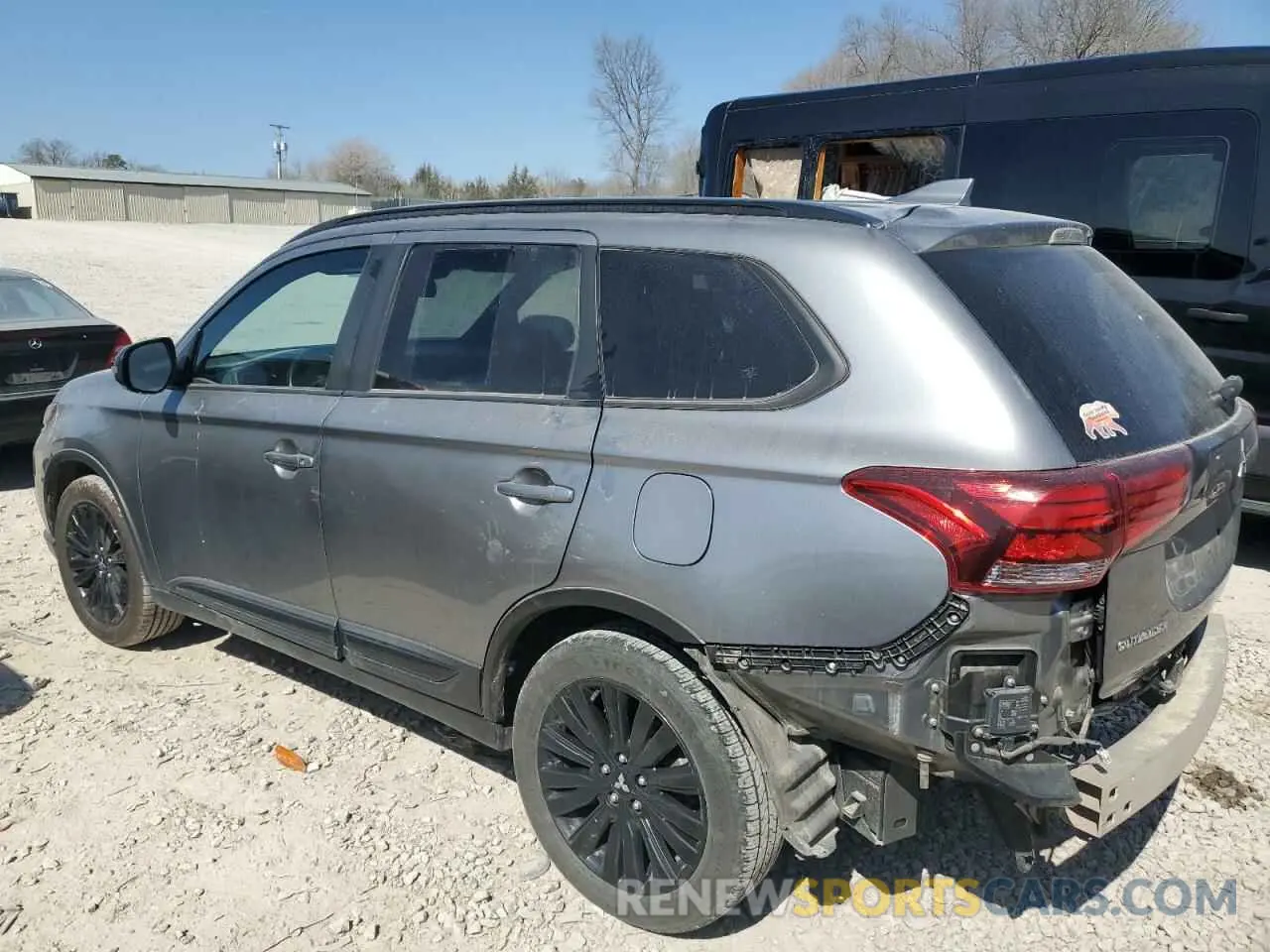 2 fotografías del automóvil dañado JA4AZ3A39LZ040530 MITSUBISHI OUTLANDER 2020