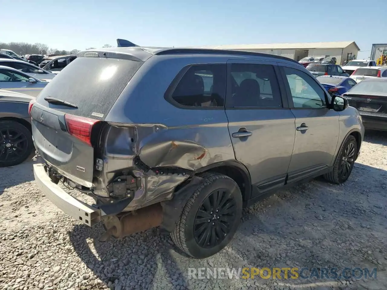 3 fotografías del automóvil dañado JA4AZ3A39LZ040530 MITSUBISHI OUTLANDER 2020