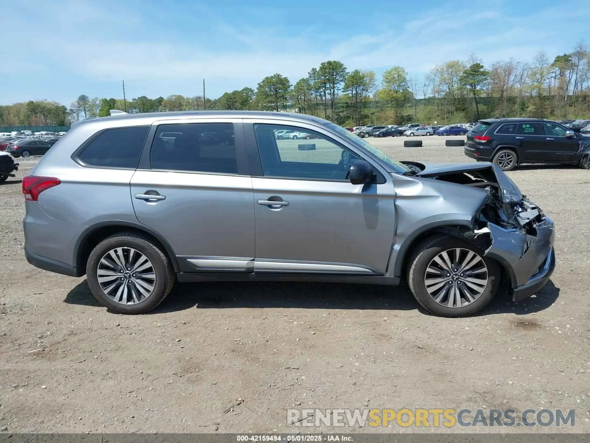 13 fotografías del automóvil dañado JA4AZ3A39LZ048854 MITSUBISHI OUTLANDER 2020