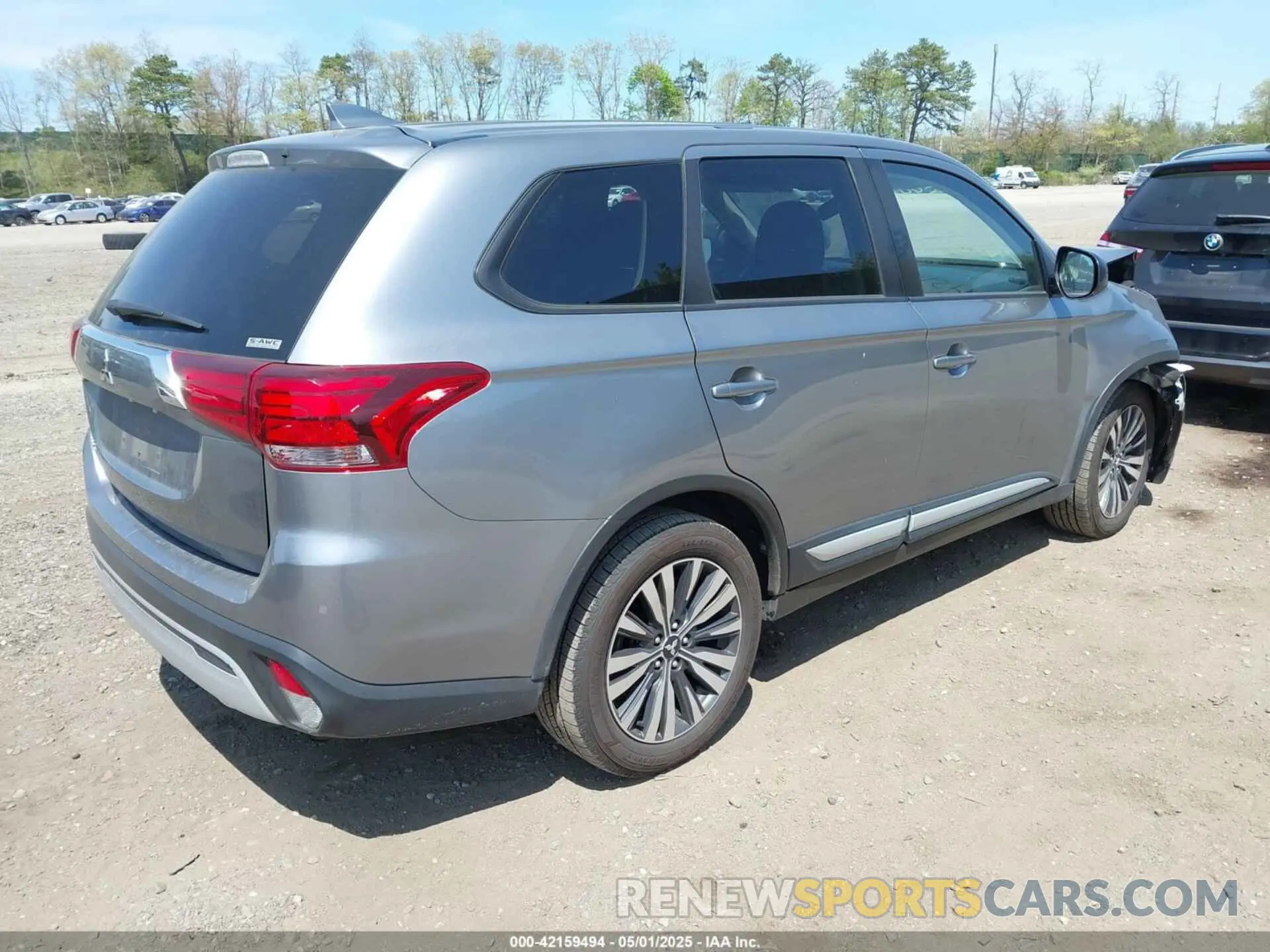 4 fotografías del automóvil dañado JA4AZ3A39LZ048854 MITSUBISHI OUTLANDER 2020