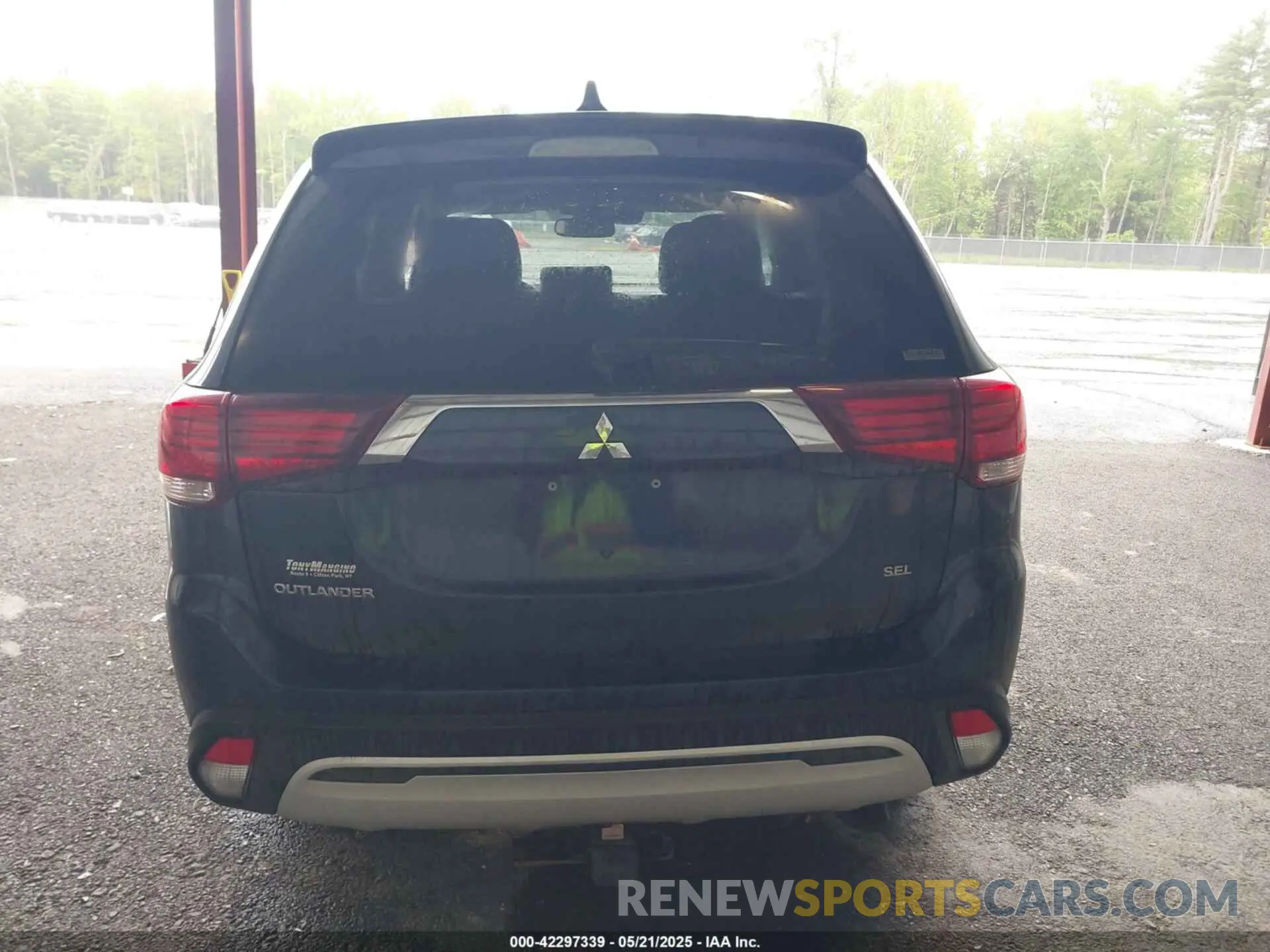 16 fotografías del automóvil dañado JA4AZ3A3XLZ004667 MITSUBISHI OUTLANDER 2020