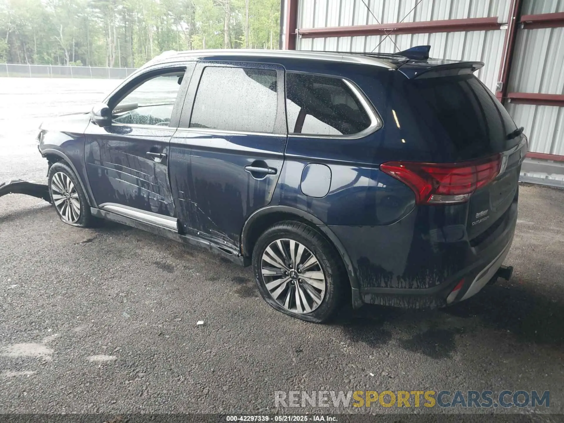 3 fotografías del automóvil dañado JA4AZ3A3XLZ004667 MITSUBISHI OUTLANDER 2020