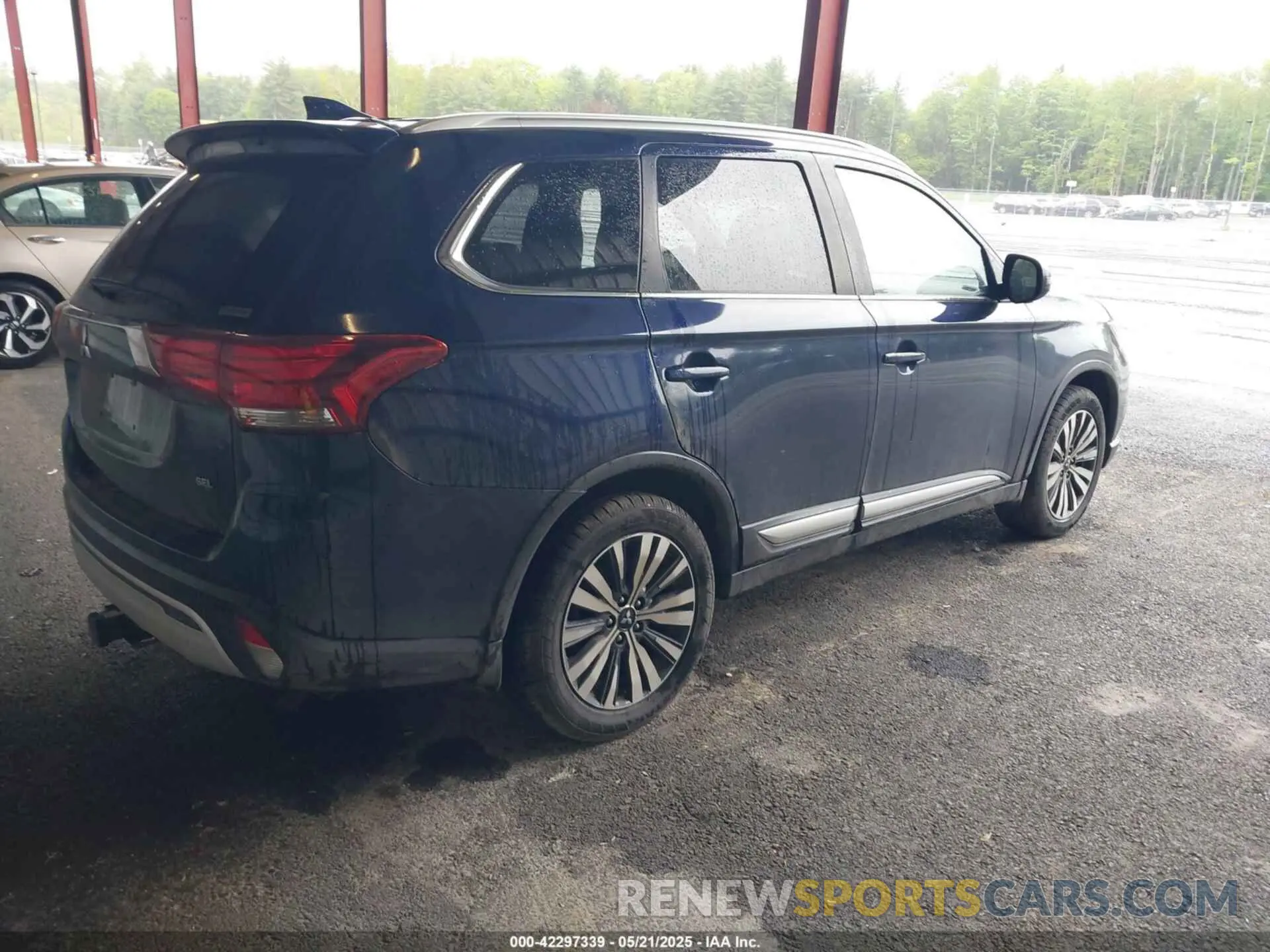 4 fotografías del automóvil dañado JA4AZ3A3XLZ004667 MITSUBISHI OUTLANDER 2020