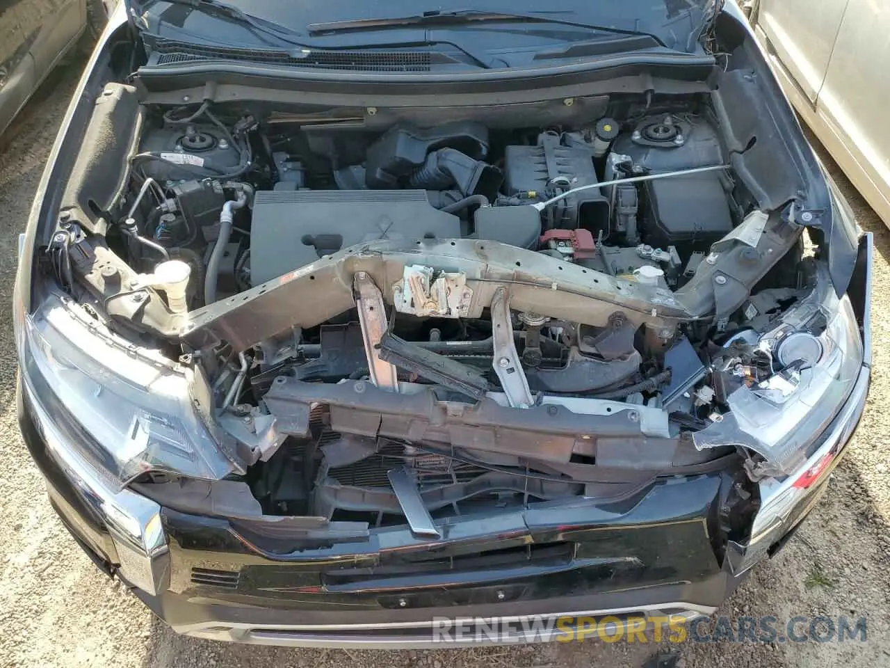 12 fotografías del automóvil dañado JA4AZ3A3XLZ046983 MITSUBISHI OUTLANDER 2020
