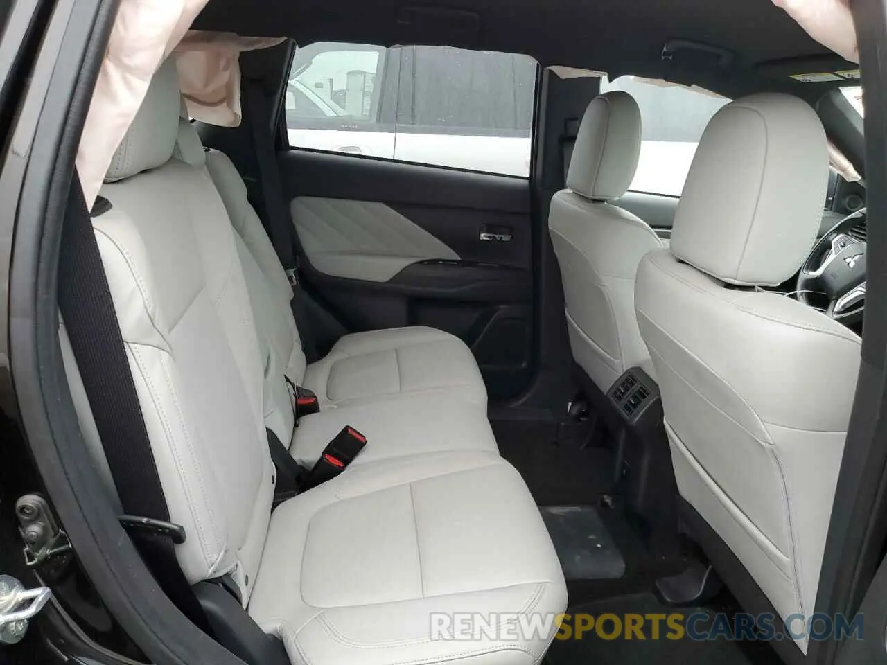 11 fotografías del automóvil dañado JA4J24A57LZ009384 MITSUBISHI OUTLANDER 2020