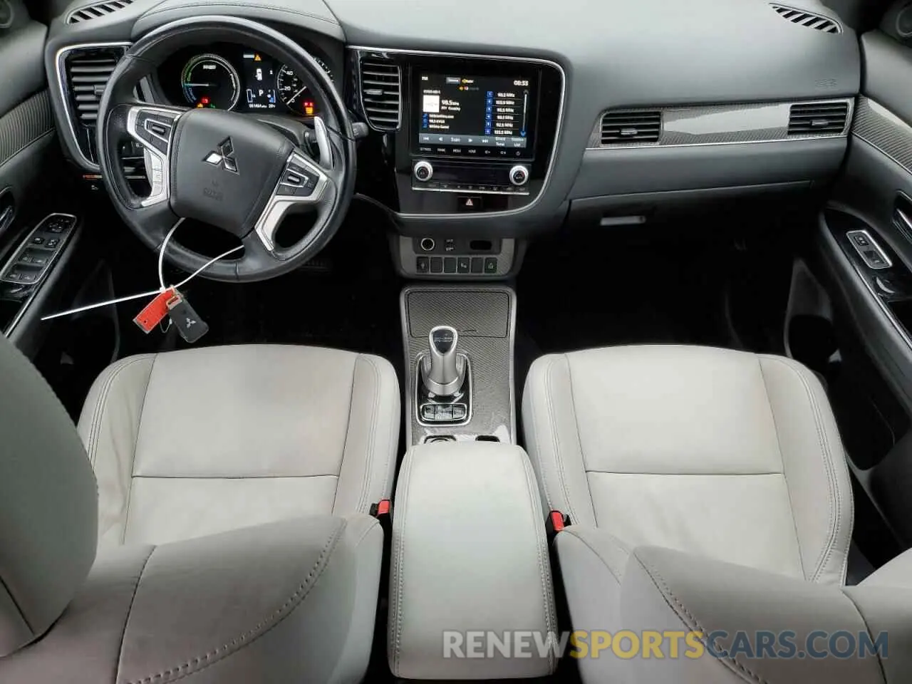 8 fotografías del automóvil dañado JA4J24A57LZ009384 MITSUBISHI OUTLANDER 2020