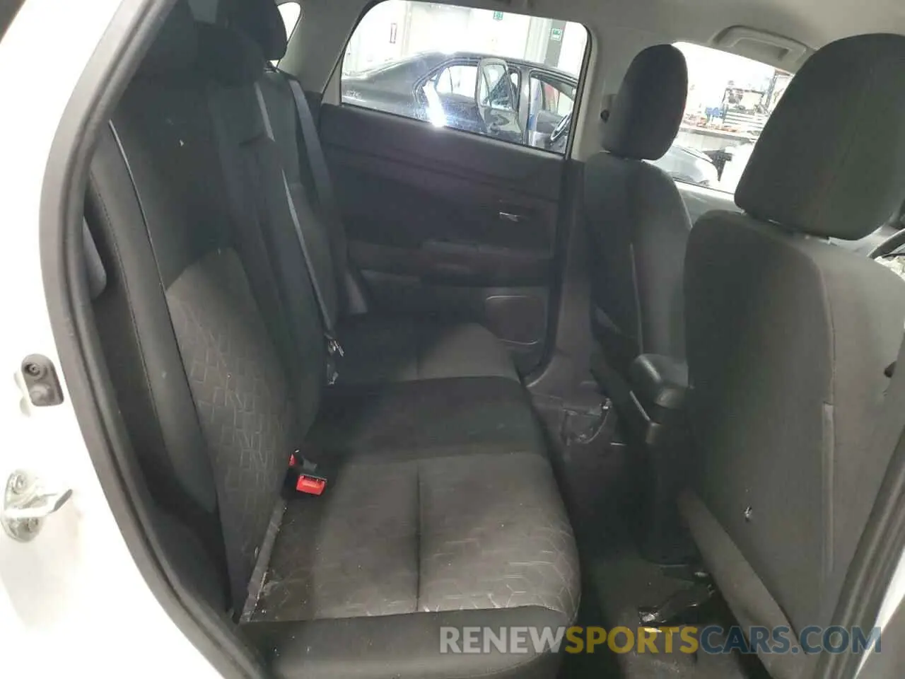 11 fotografías del automóvil dañado JA4AJVAW2MU606670 MITSUBISHI OUTLANDER 2021
