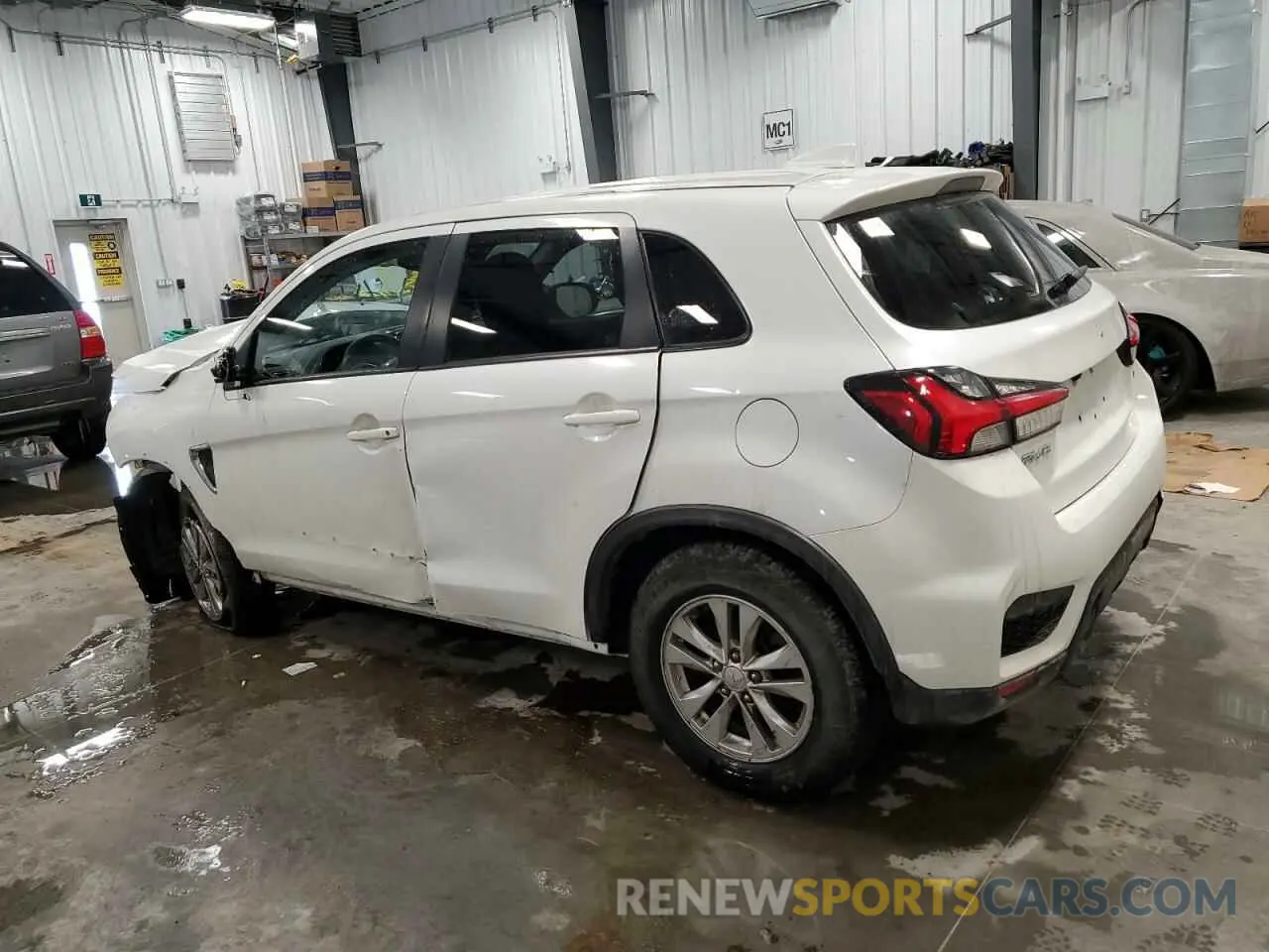 2 fotografías del automóvil dañado JA4AJVAW2MU606670 MITSUBISHI OUTLANDER 2021