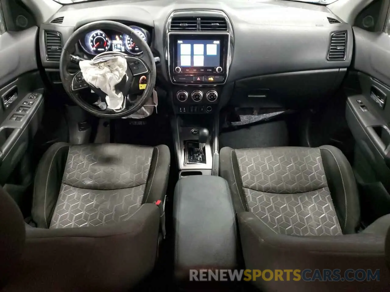 8 fotografías del automóvil dañado JA4AJVAW2MU606670 MITSUBISHI OUTLANDER 2021