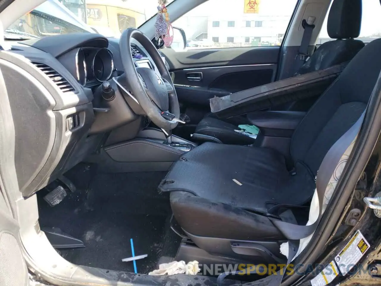 7 fotografías del automóvil dañado JA4APUAU2MU006092 MITSUBISHI OUTLANDER 2021