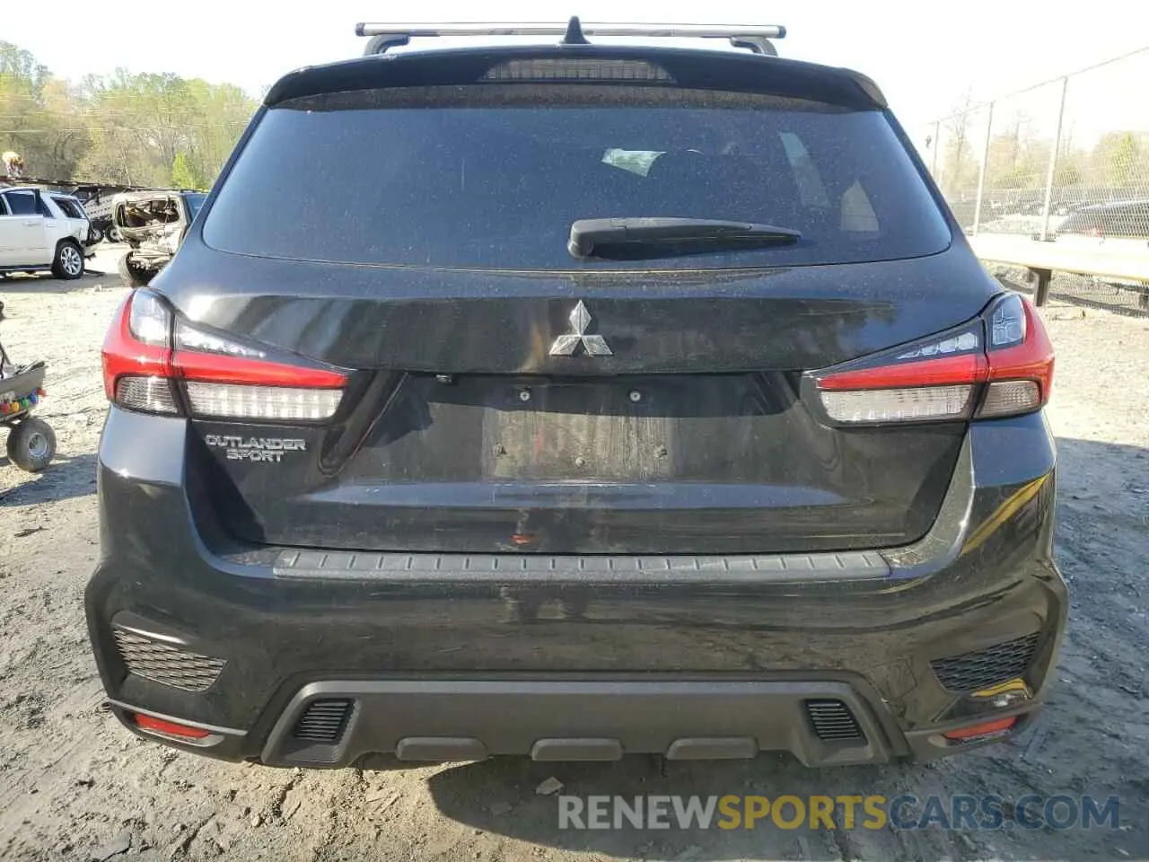6 fotografías del automóvil dañado JA4APUAU3MU020289 MITSUBISHI OUTLANDER 2021