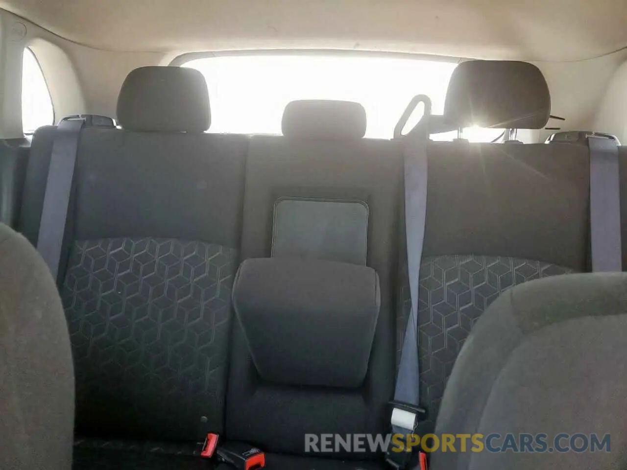 10 fotografías del automóvil dañado JA4APUAU3MU035262 MITSUBISHI OUTLANDER 2021