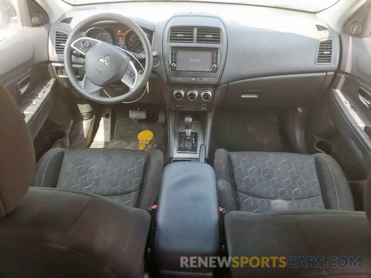 8 fotografías del automóvil dañado JA4APUAU3MU035262 MITSUBISHI OUTLANDER 2021