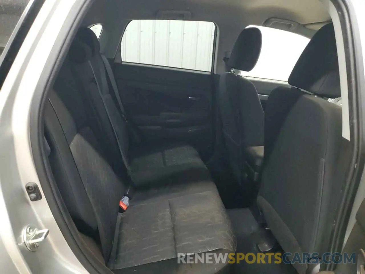 11 fotografías del automóvil dañado JA4APUAU4MU020639 MITSUBISHI OUTLANDER 2021