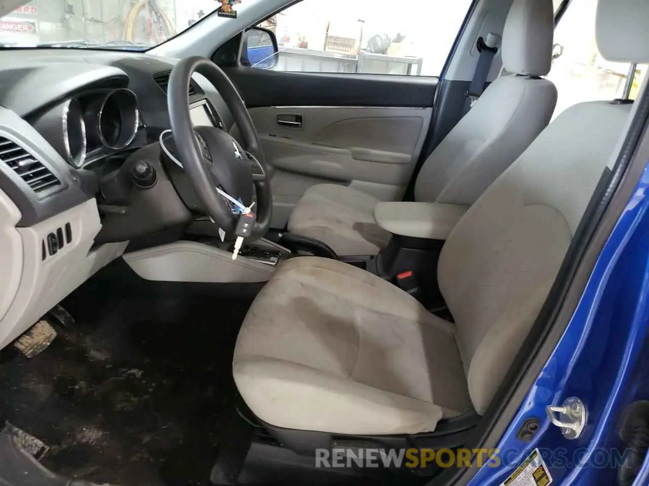 7 fotografías del automóvil dañado JA4APUAU5MU007902 MITSUBISHI OUTLANDER 2021