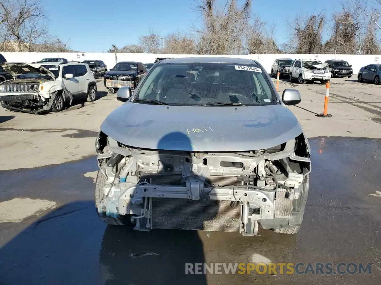 5 fotografías del automóvil dañado JA4APUAU5MU029172 MITSUBISHI OUTLANDER 2021