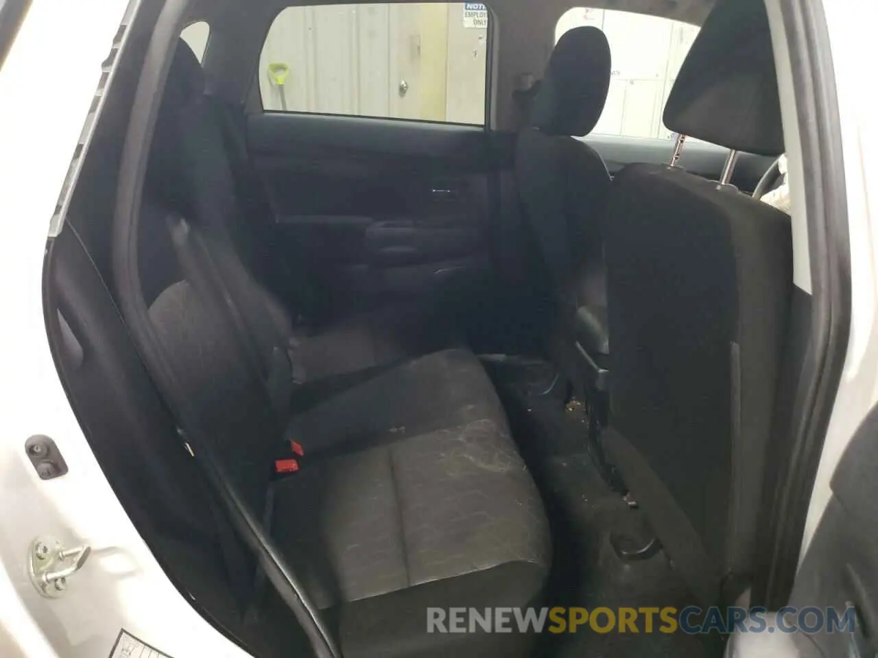 10 fotografías del automóvil dañado JA4APUAU5MU032928 MITSUBISHI OUTLANDER 2021