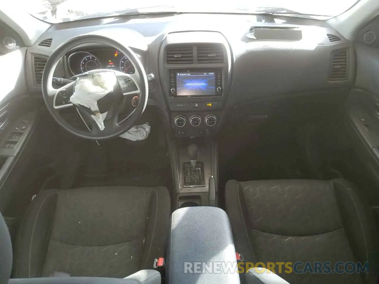 8 fotografías del automóvil dañado JA4APUAU7MU033062 MITSUBISHI OUTLANDER 2021