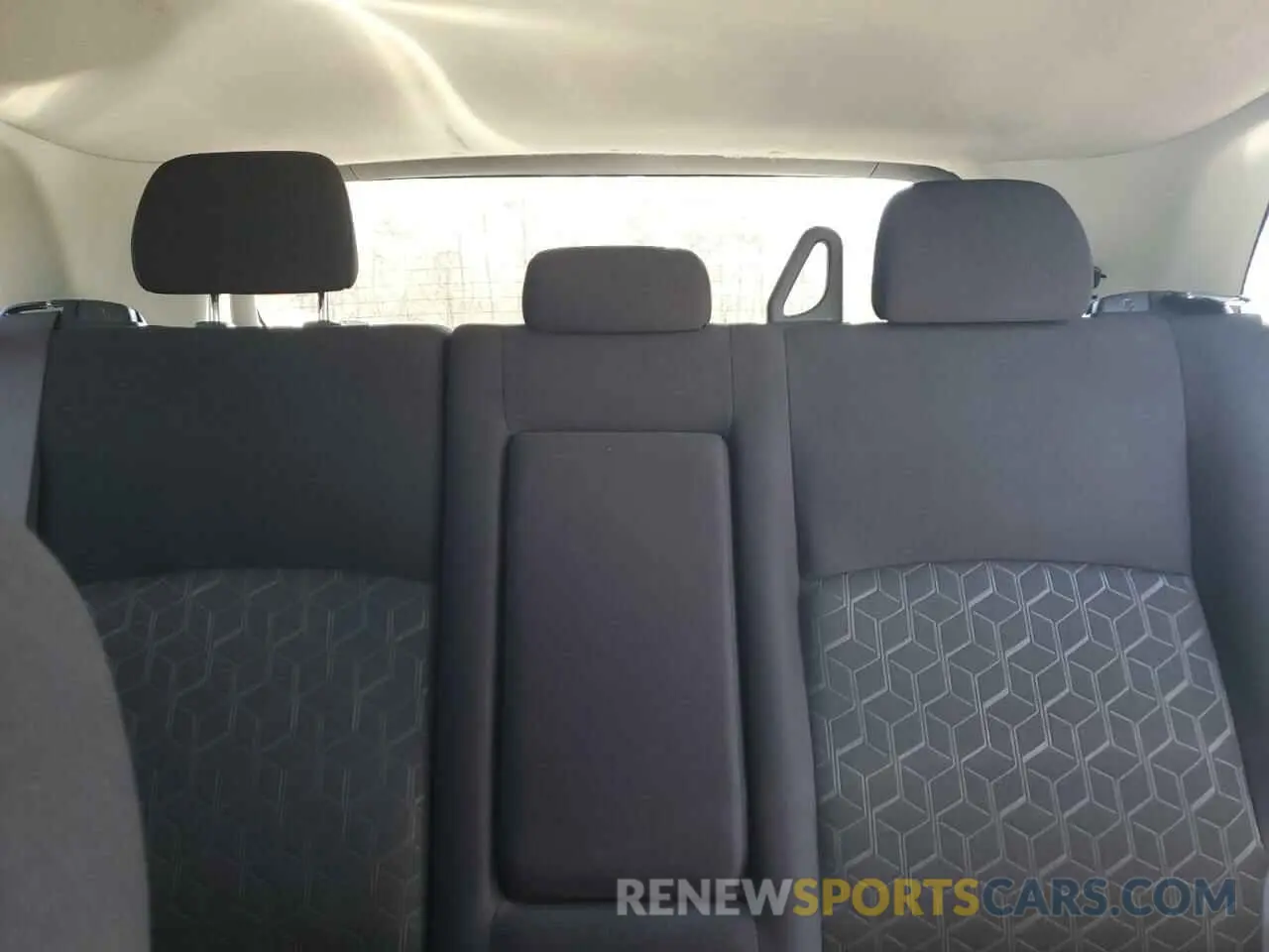 10 fotografías del automóvil dañado JA4APUAU8MU020059 MITSUBISHI OUTLANDER 2021