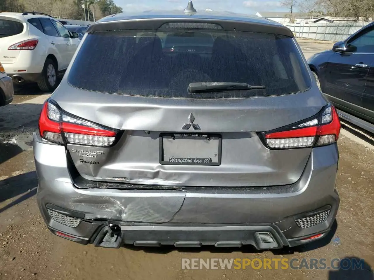 6 fotografías del automóvil dañado JA4APUAU8MU020059 MITSUBISHI OUTLANDER 2021