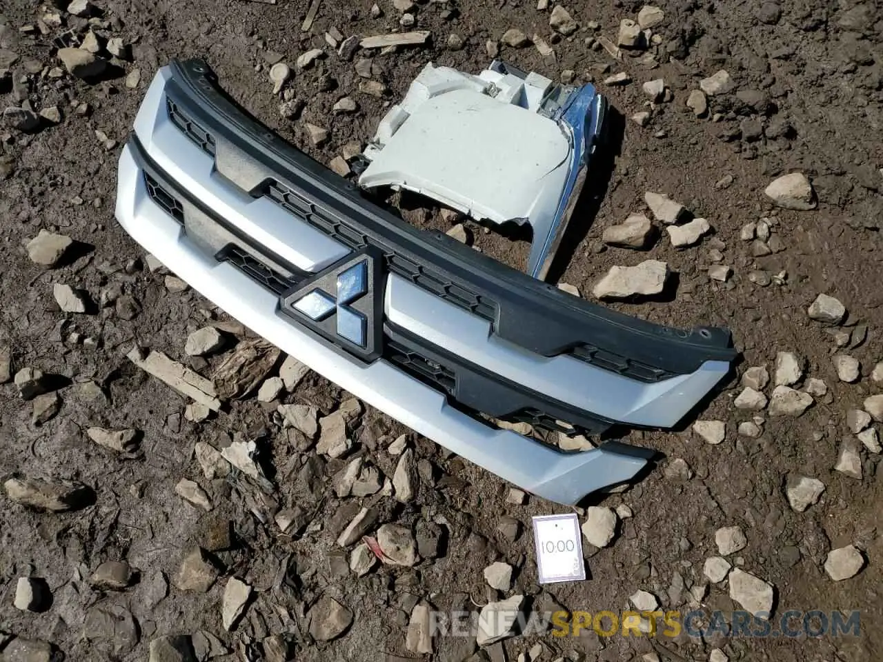 13 fotografías del automóvil dañado JA4APUAU9MU007448 MITSUBISHI OUTLANDER 2021