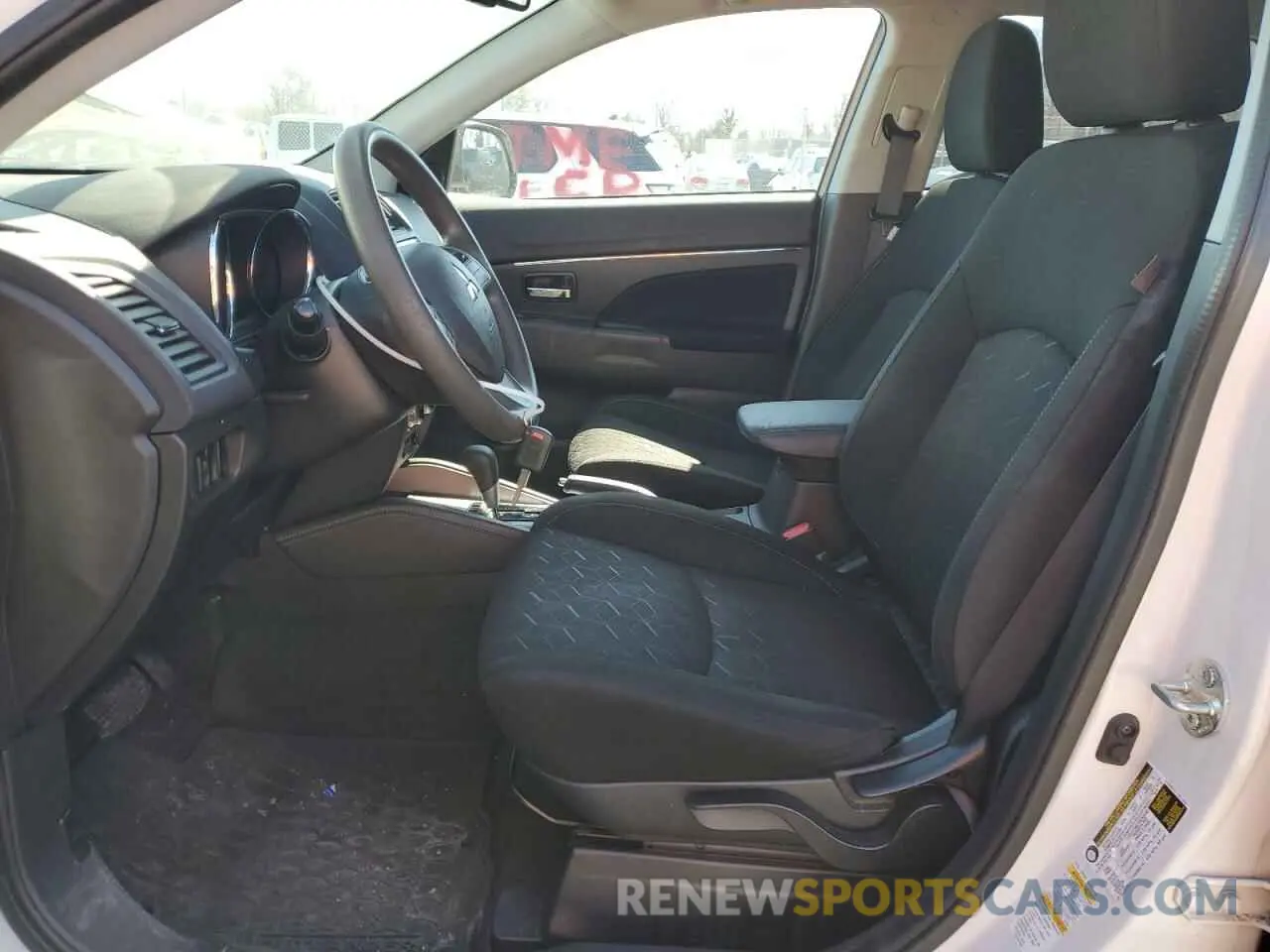 7 fotografías del automóvil dañado JA4APUAU9MU007448 MITSUBISHI OUTLANDER 2021