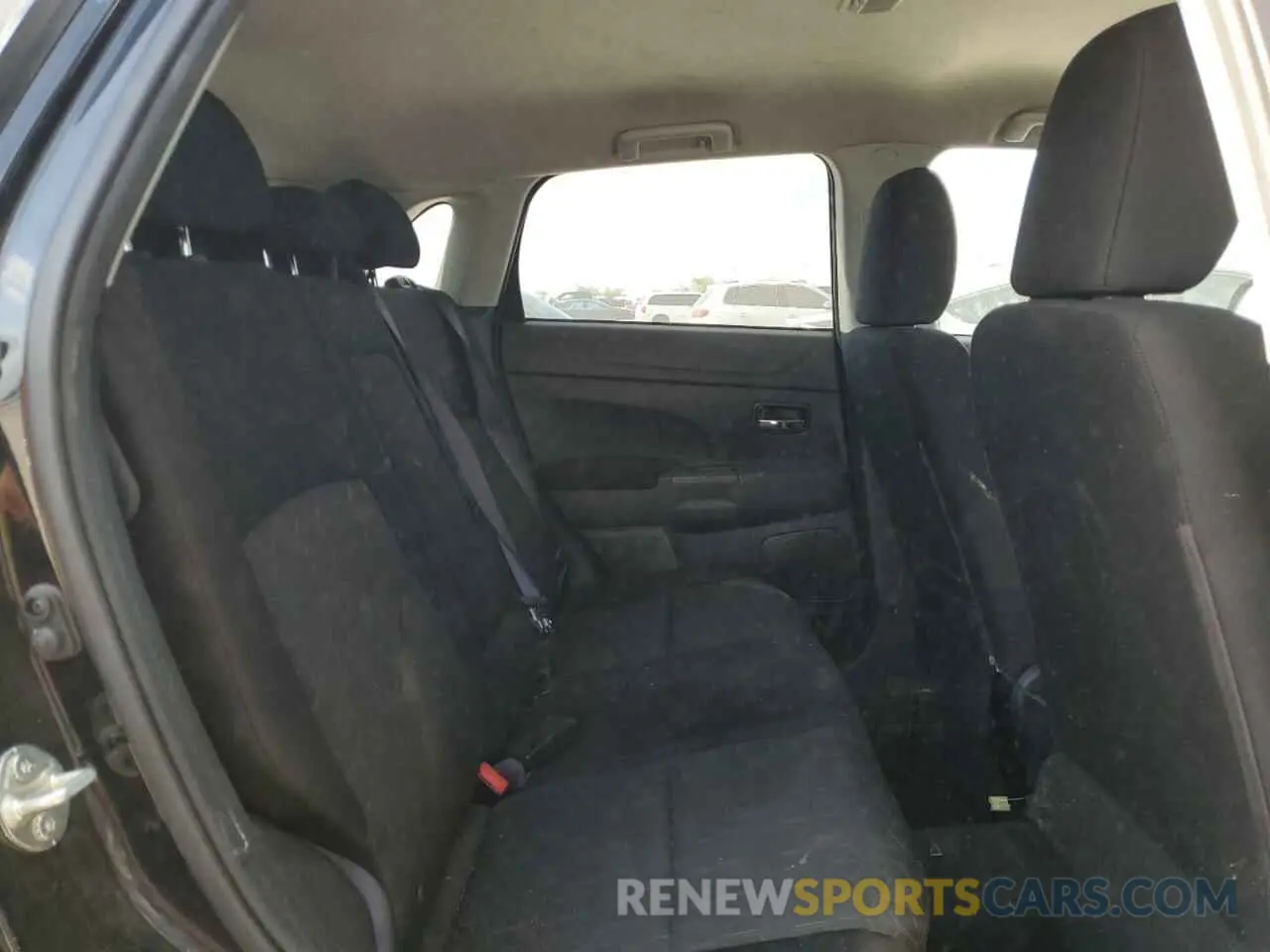 11 fotografías del automóvil dañado JA4APUAU9MU014481 MITSUBISHI OUTLANDER 2021