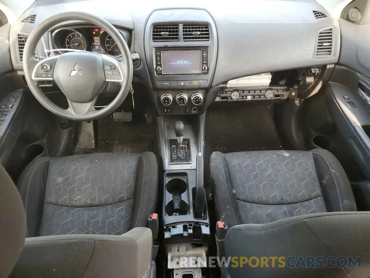 8 fotografías del automóvil dañado JA4APUAU9MU014481 MITSUBISHI OUTLANDER 2021