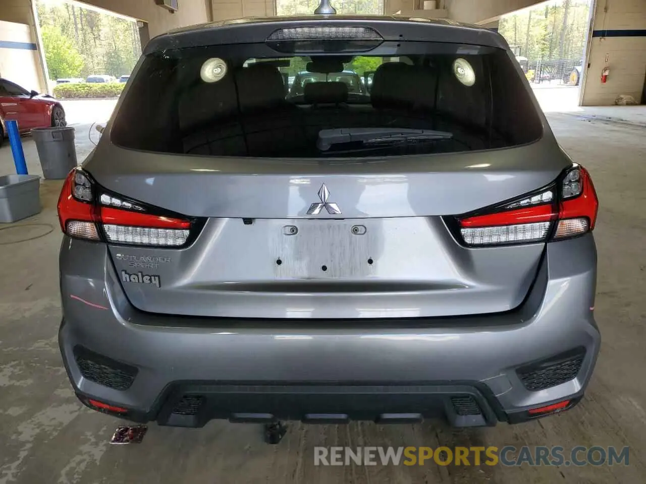 6 fotografías del automóvil dañado JA4APUAU9MU035220 MITSUBISHI OUTLANDER 2021