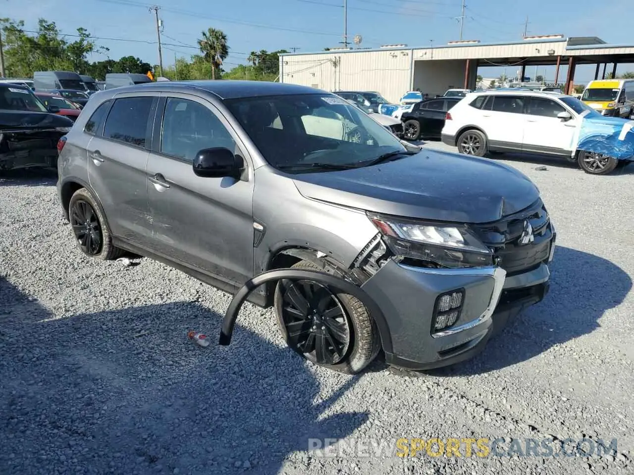 4 fotografías del automóvil dañado JA4APUAUXMU002162 MITSUBISHI OUTLANDER 2021