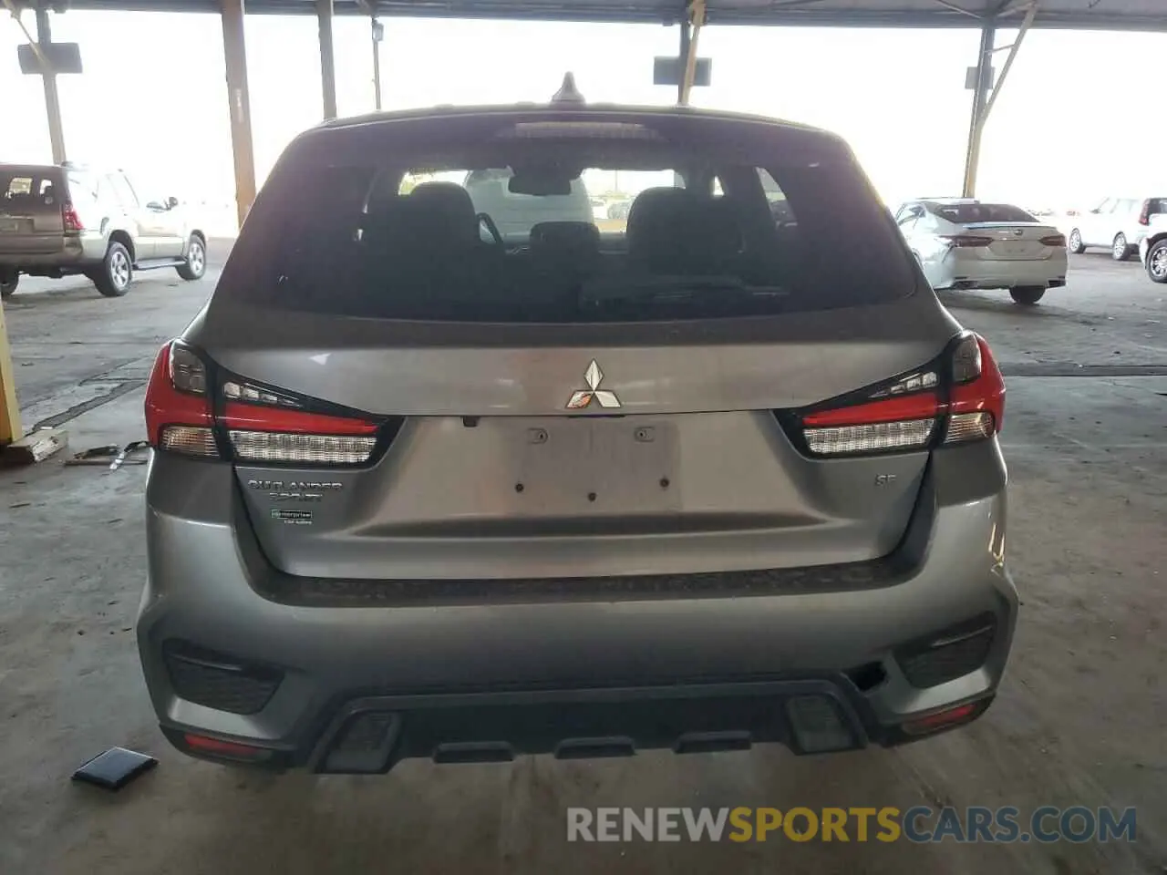 6 fotografías del automóvil dañado JA4APVAU5MU010238 MITSUBISHI OUTLANDER 2021